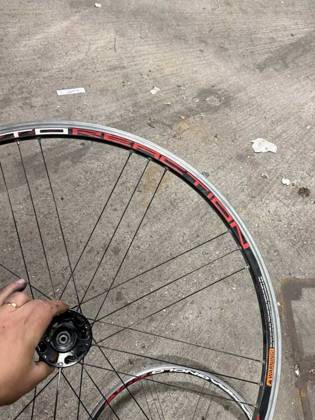 Campagnolo Vento Reaction Clincher Road Wheelset