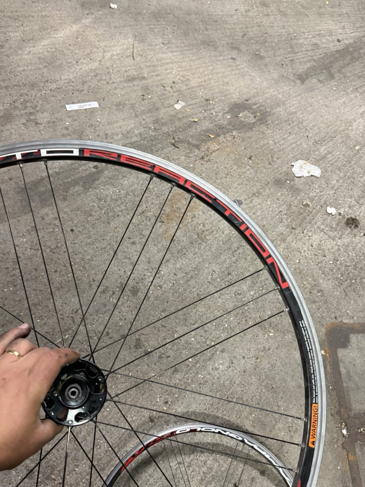 Campagnolo Vento Reaction Clincher Road Wheelset