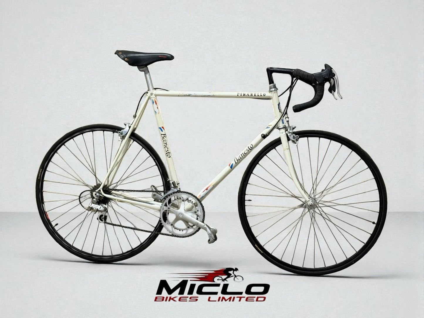 Pinarello Banestro Size Large Campagnolo Groupset Clincher Wheels Road Bike