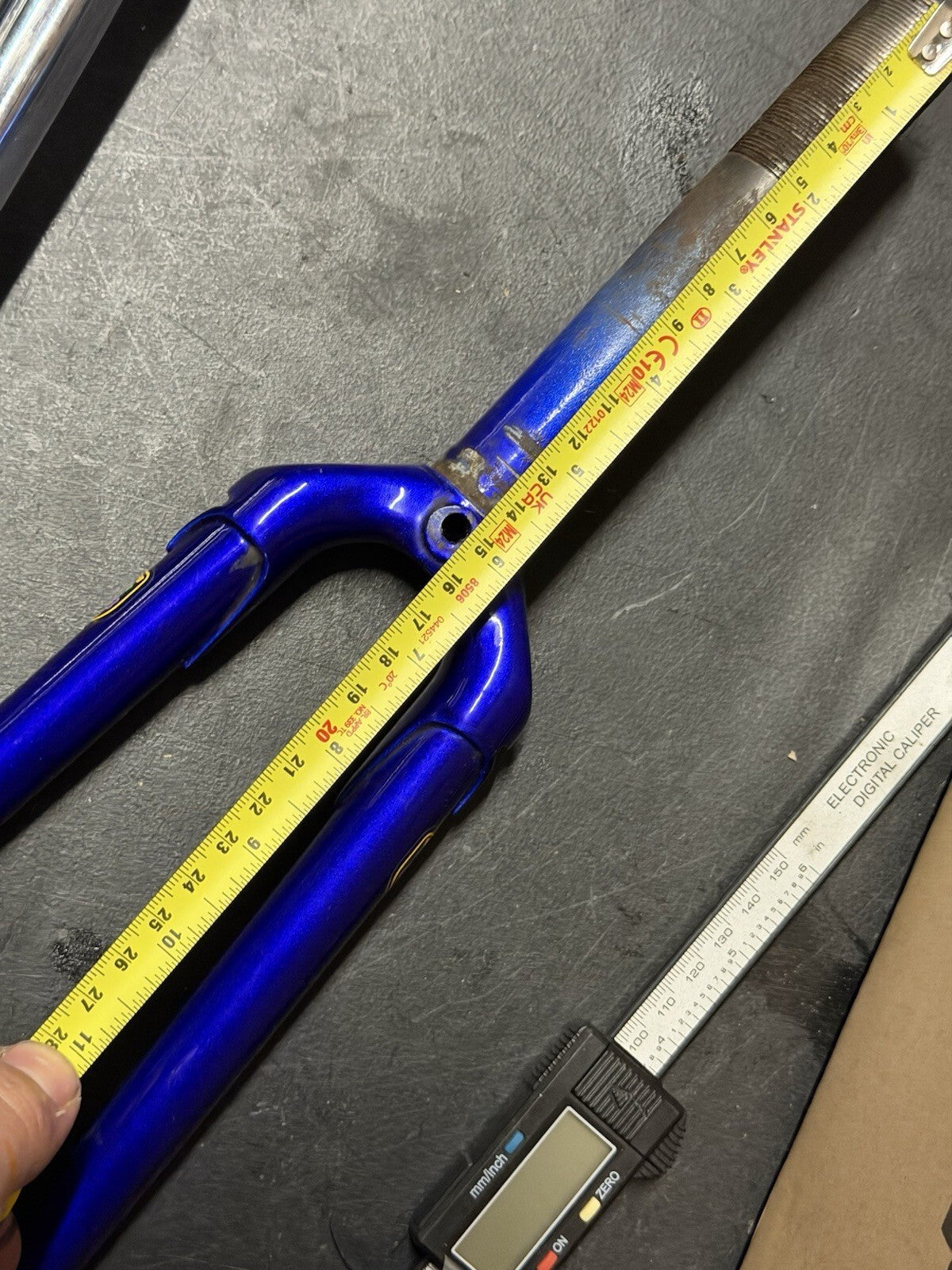 Reynolds 1inch Threaded Vintage Forks 650c Lo Pro