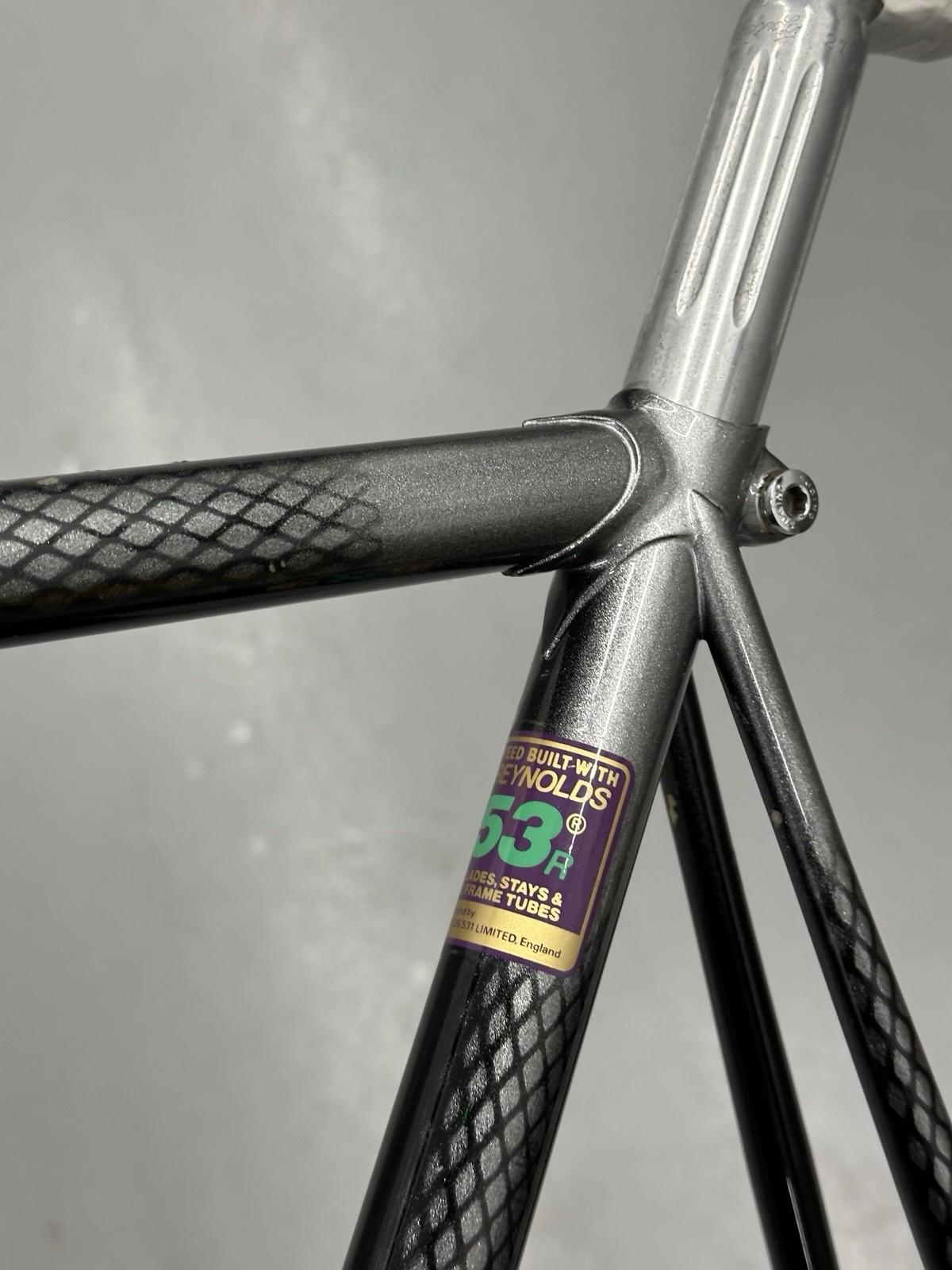 Bosomworth Pursuit Frameset 700/650c Forks Campagnolo Seatpost