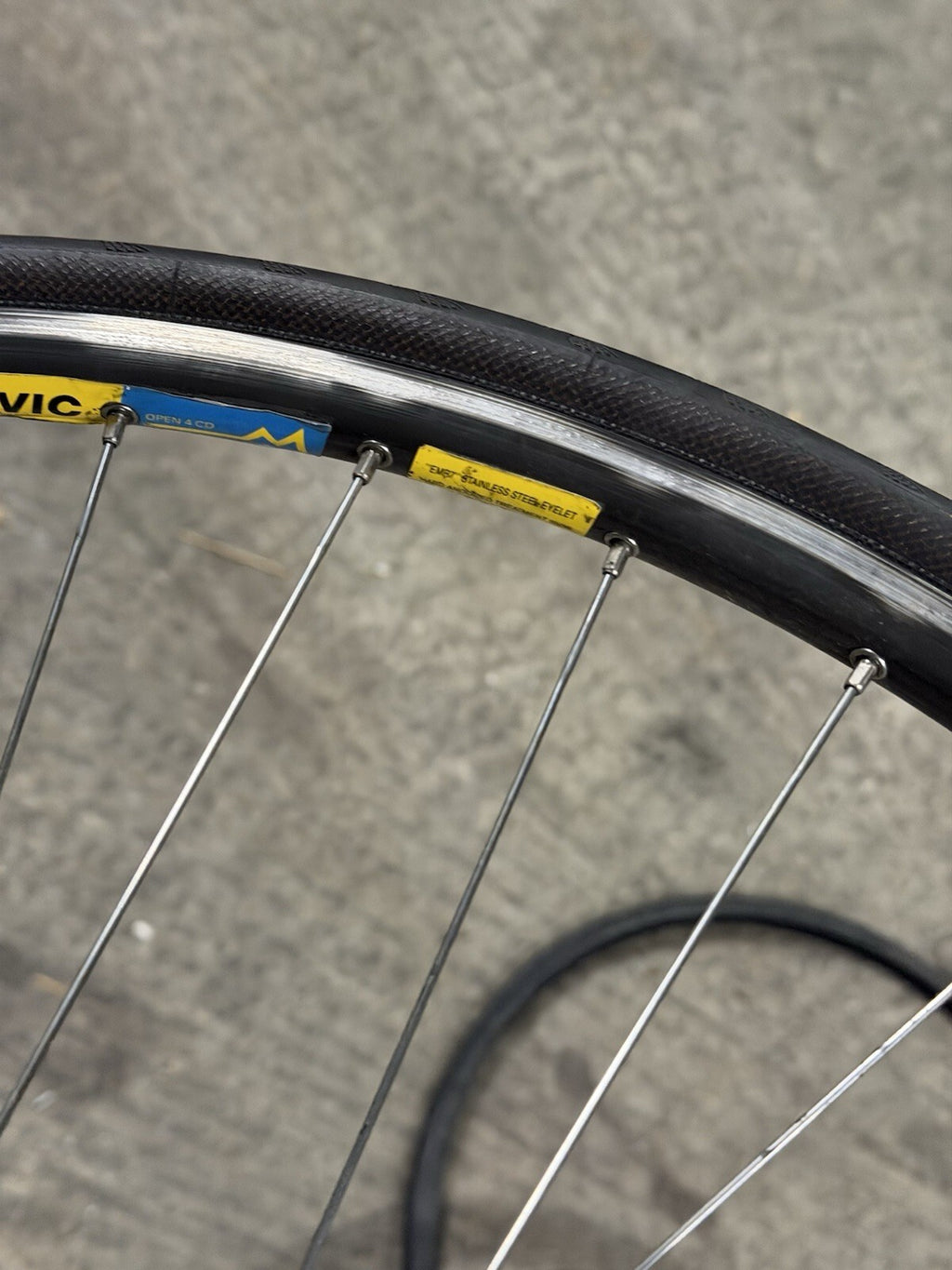 Vintage Campagnolo 6-Speed Road Clincher Wheelset – 700c