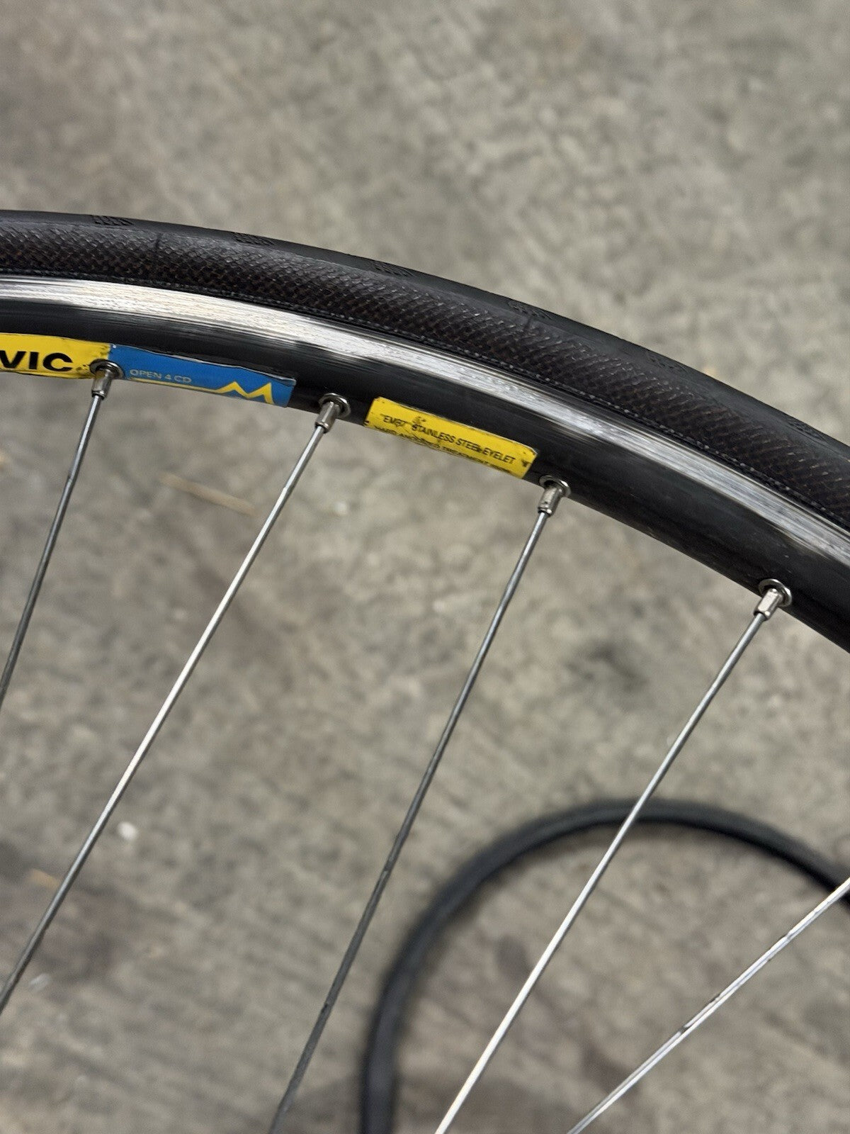 Vintage Campagnolo 6-Speed Road Clincher Wheelset – 700c