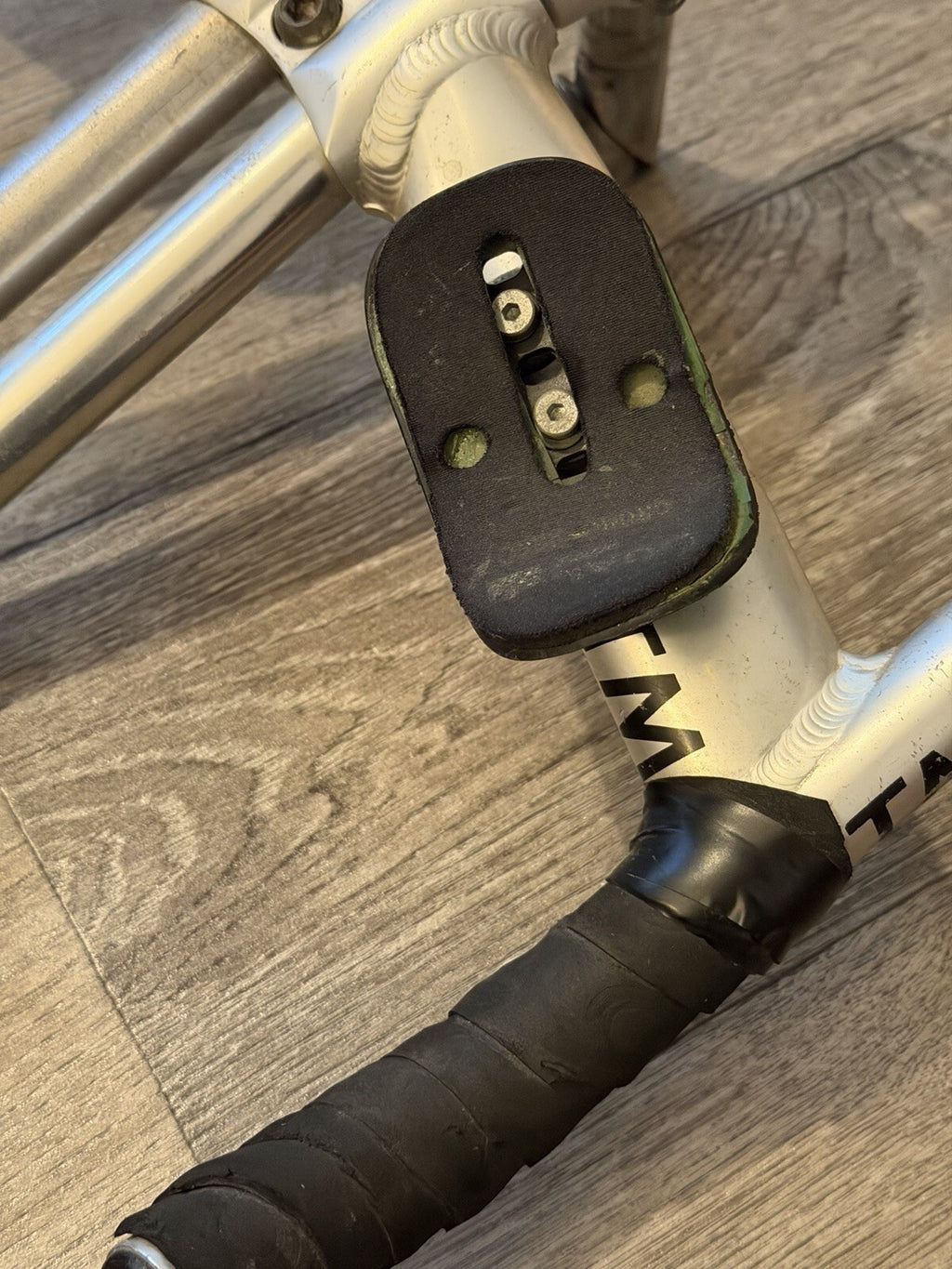 Rare Itm Dual Road Track Tt Handlebars Set