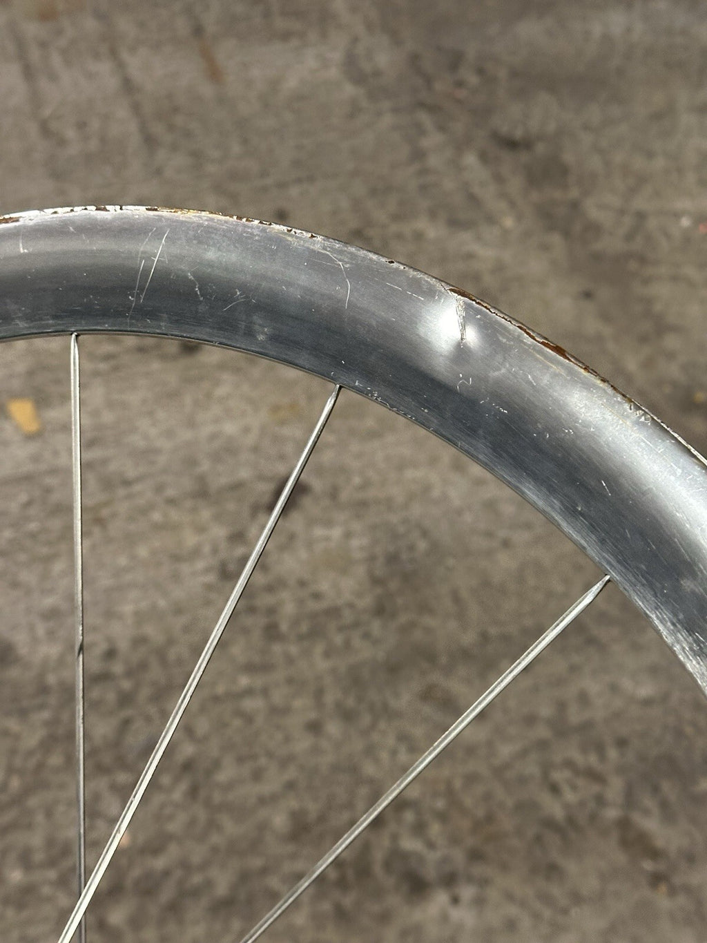 Campagnolo Shamal 1st Gen Front Wheel 650c – Vintage