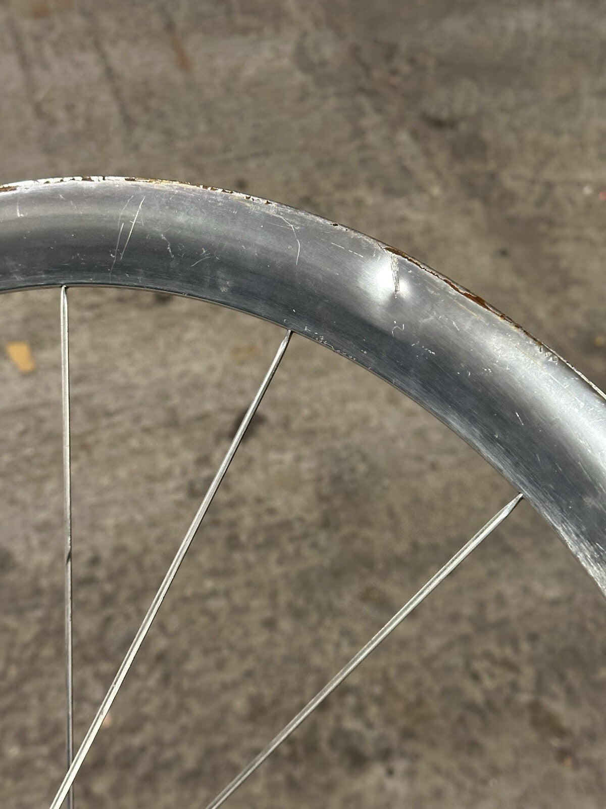 Campagnolo Shamal 1st Gen Front Wheel 650c – Vintage